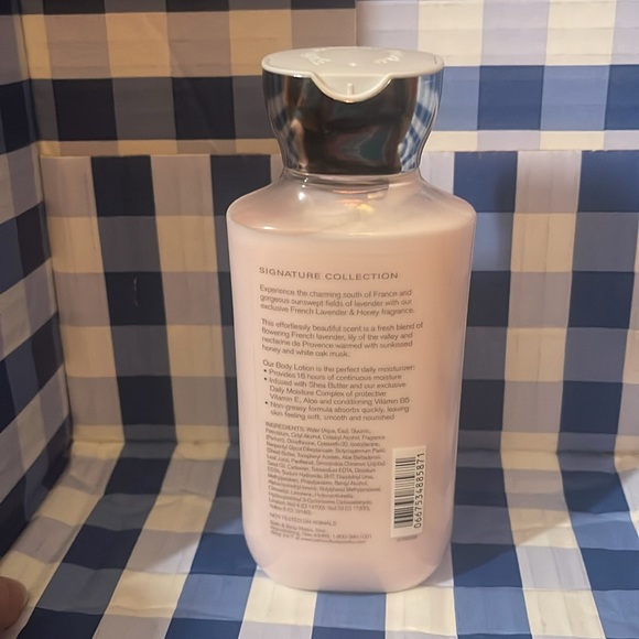 Body lotion with shea and vitamin E - Picture 2 of 2